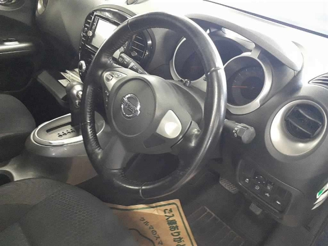 NISSAN JUKE 2017