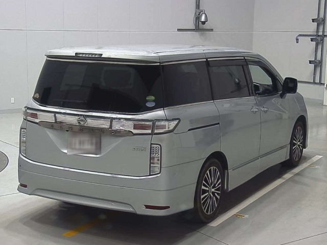 NISSAN ELGRAND 2015