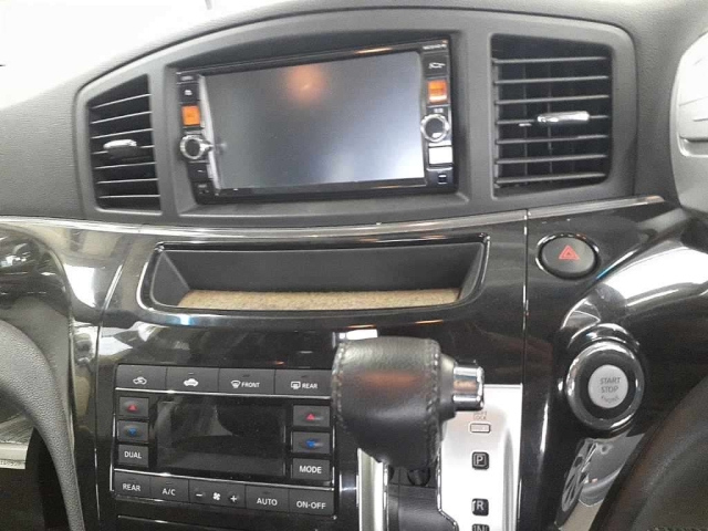 NISSAN ELGRAND 2015