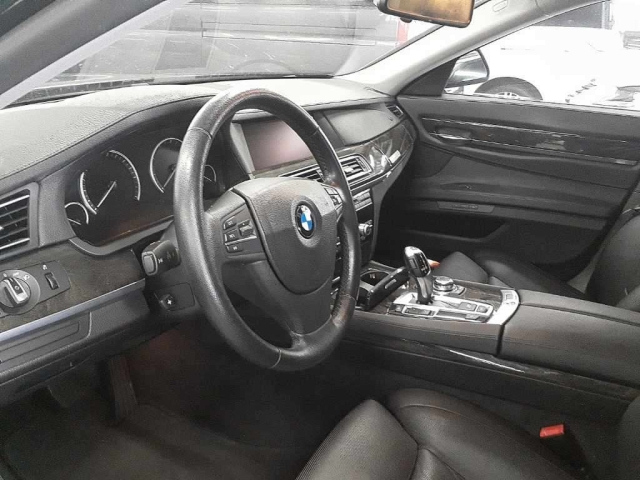 BMW 7 SERIES 2011