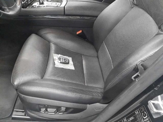 BMW 7 SERIES 2011