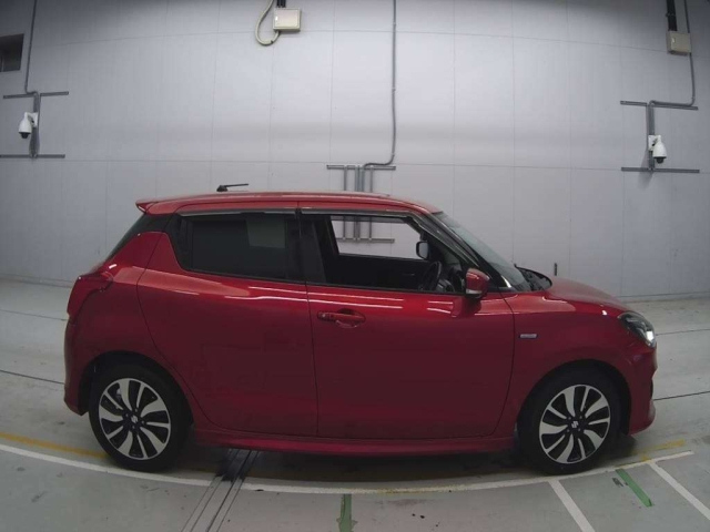 SUZUKI SWIFT 2018