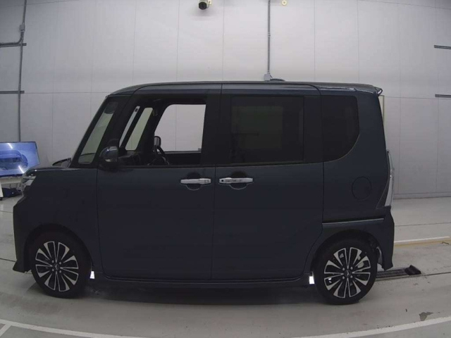 DAIHATSU TANTO 2024