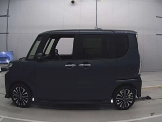 DAIHATSU TANTO 2024