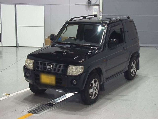 NISSAN KIX 2011