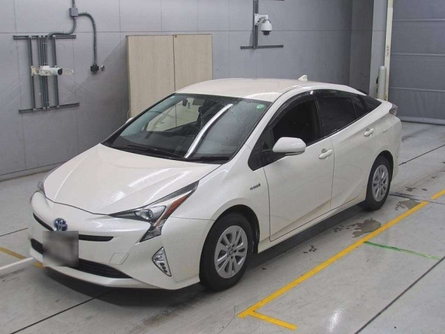 TOYOTA PRIUS 2018