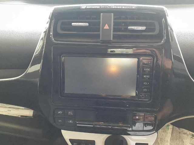 TOYOTA PRIUS 2018