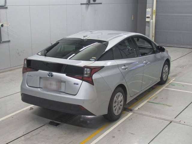 TOYOTA PRIUS 2019