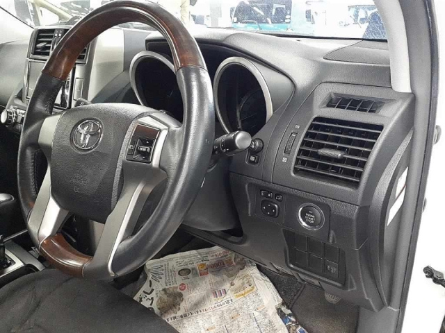 TOYOTA LAND CRUISER PRADO 2009