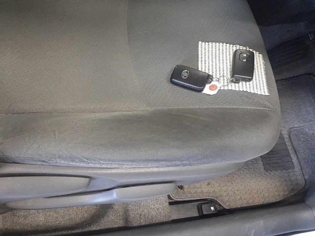 TOYOTA PRIUS 2010