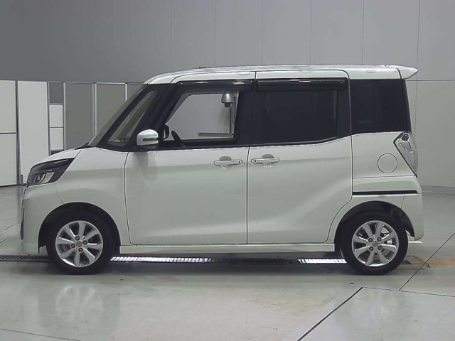 NISSAN DAYZ ROOX 2017