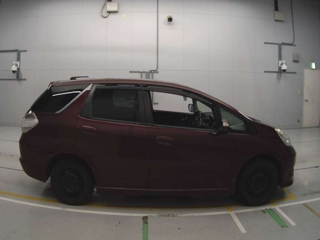 HONDA FIT SHUTTLE 2013