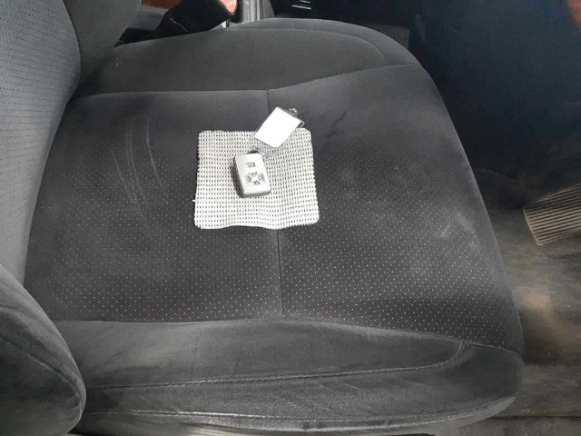 TOYOTA VELLFIRE 2010