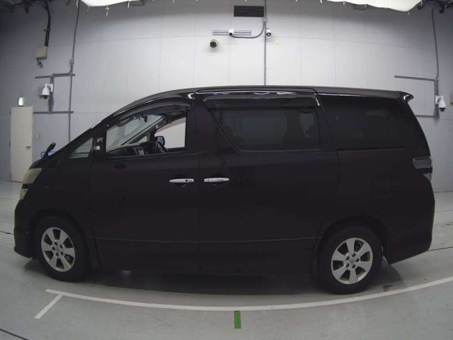 TOYOTA VELLFIRE 2010