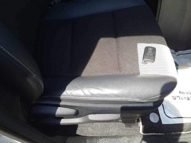 TOYOTA NOAH 2021