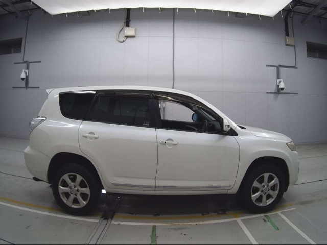 TOYOTA VANGUARD 2011