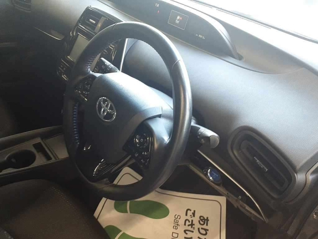 TOYOTA PRIUS 2020