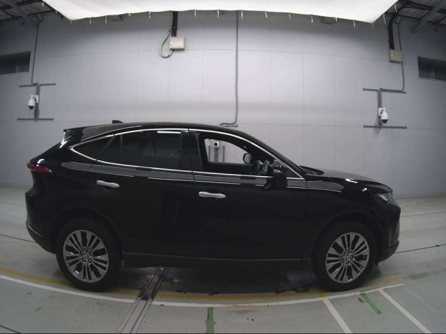 TOYOTA HARRIER 2020