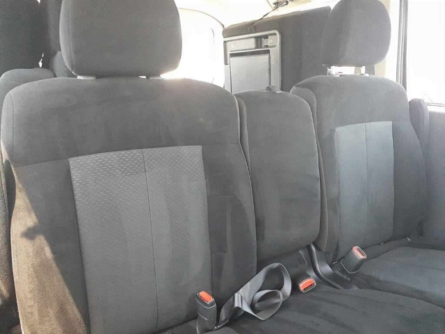 MITSUBISHI DELICA D5 2010