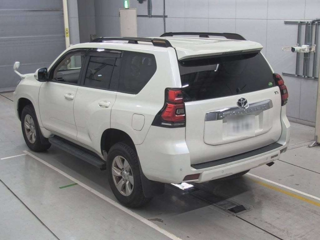 TOYOTA LAND CRUISER PRADO 2021