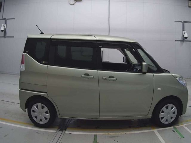 SUZUKI SOLIO 2015