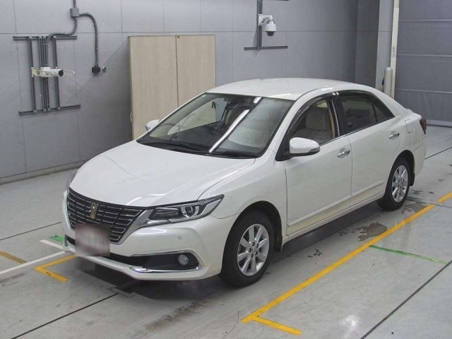 TOYOTA PREMIO 2020