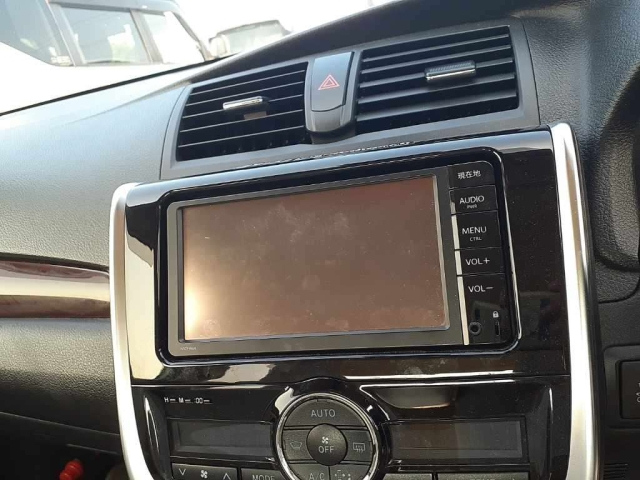 TOYOTA PREMIO 2020