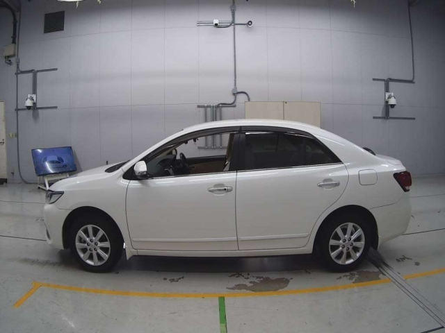 TOYOTA PREMIO 2020