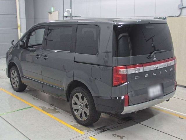 MITSUBISHI DELICA D5 2021