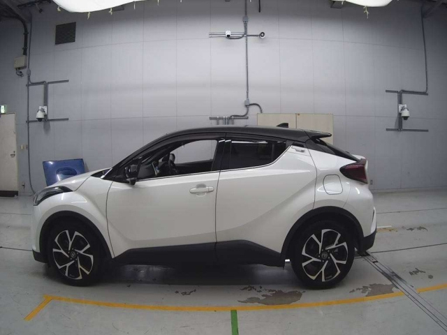 TOYOTA C-HR 2019