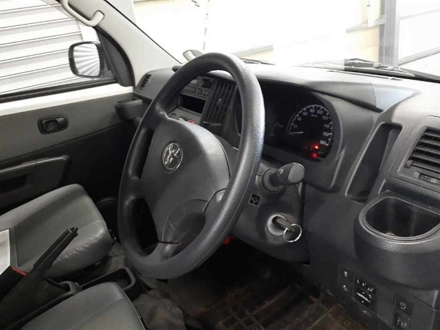 TOYOTA TOWN ACE VAN 2023