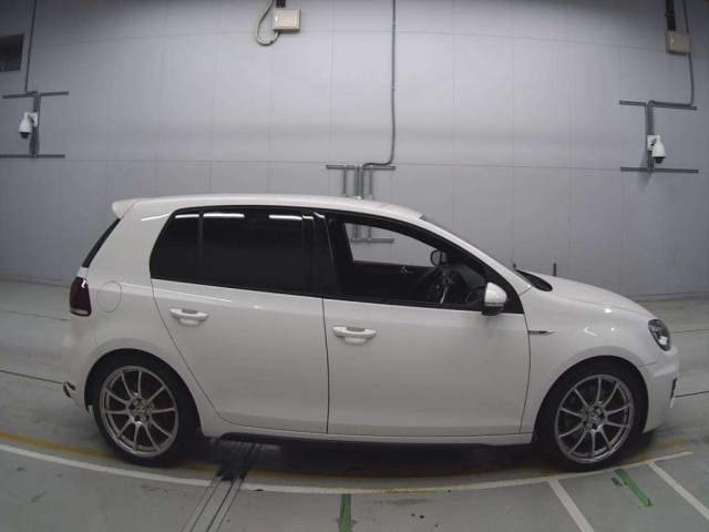 VOLKSWAGEN GOLF 2011