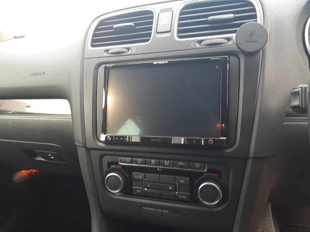 VOLKSWAGEN GOLF 2011