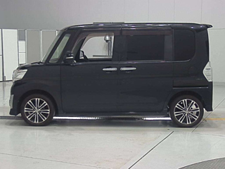 DAIHATSU TANTO 2015
