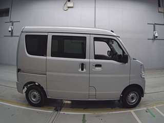 NISSAN CLIPPER VAN 2022