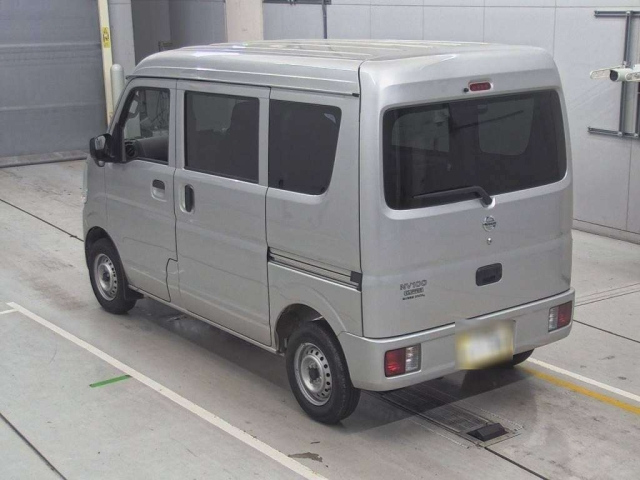 NISSAN CLIPPER VAN 2022