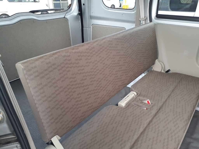 NISSAN CLIPPER VAN 2022