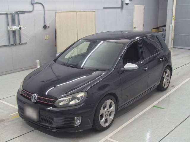 VOLKSWAGEN GOLF 2010