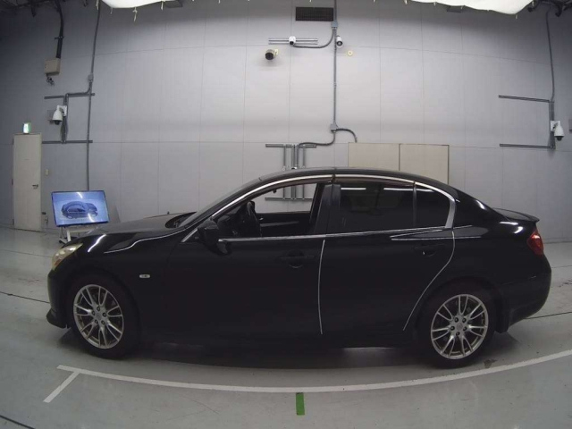 NISSAN SKYLINE 2009