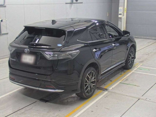 TOYOTA HARRIER 2015