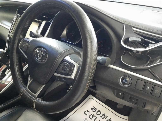 TOYOTA HARRIER 2014