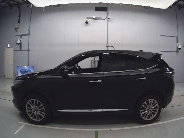 TOYOTA HARRIER 2015