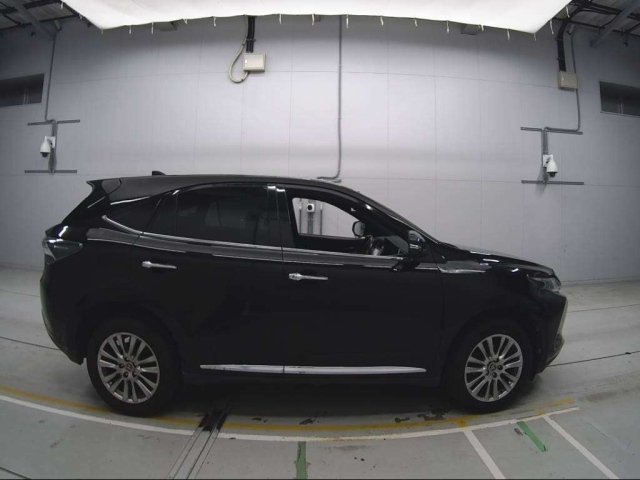 TOYOTA HARRIER 2015