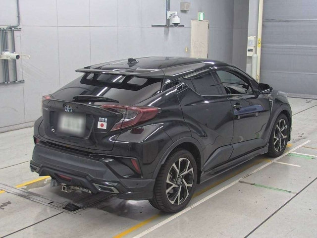 TOYOTA C-HR 2018