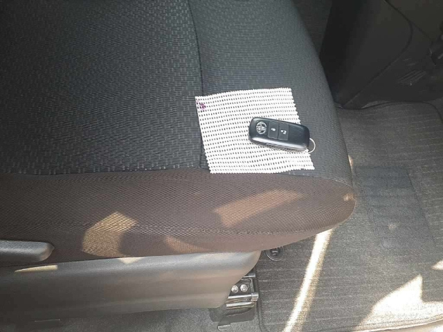 TOYOTA ROOMY 2022