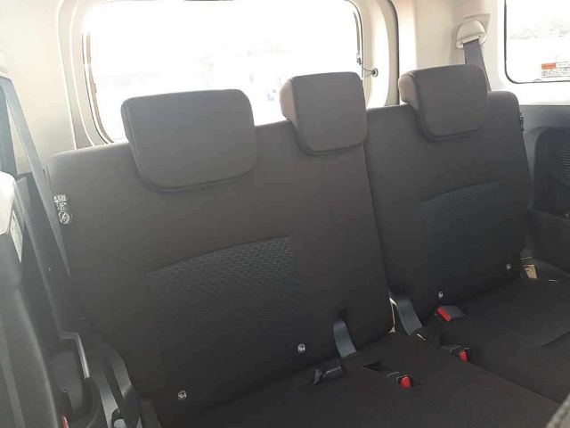 TOYOTA ROOMY 2022