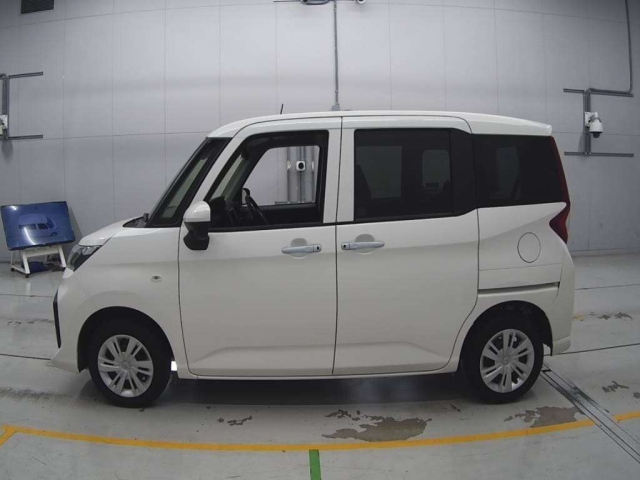 TOYOTA ROOMY 2022
