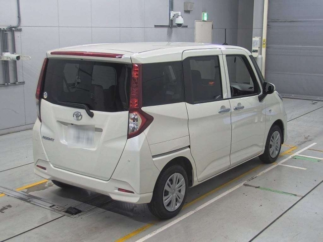 TOYOTA ROOMY 2022