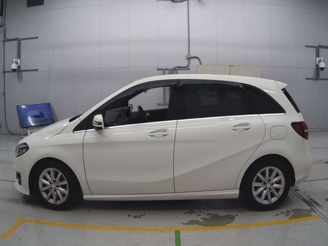 MERCEDES BENZ B CLASS 2016