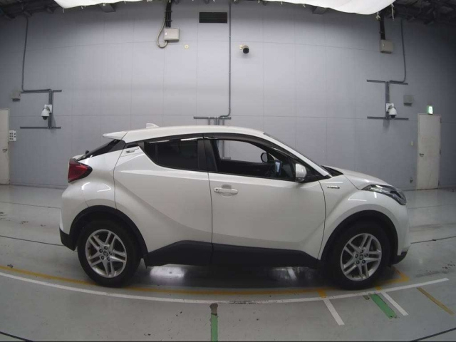 TOYOTA C-HR 2020